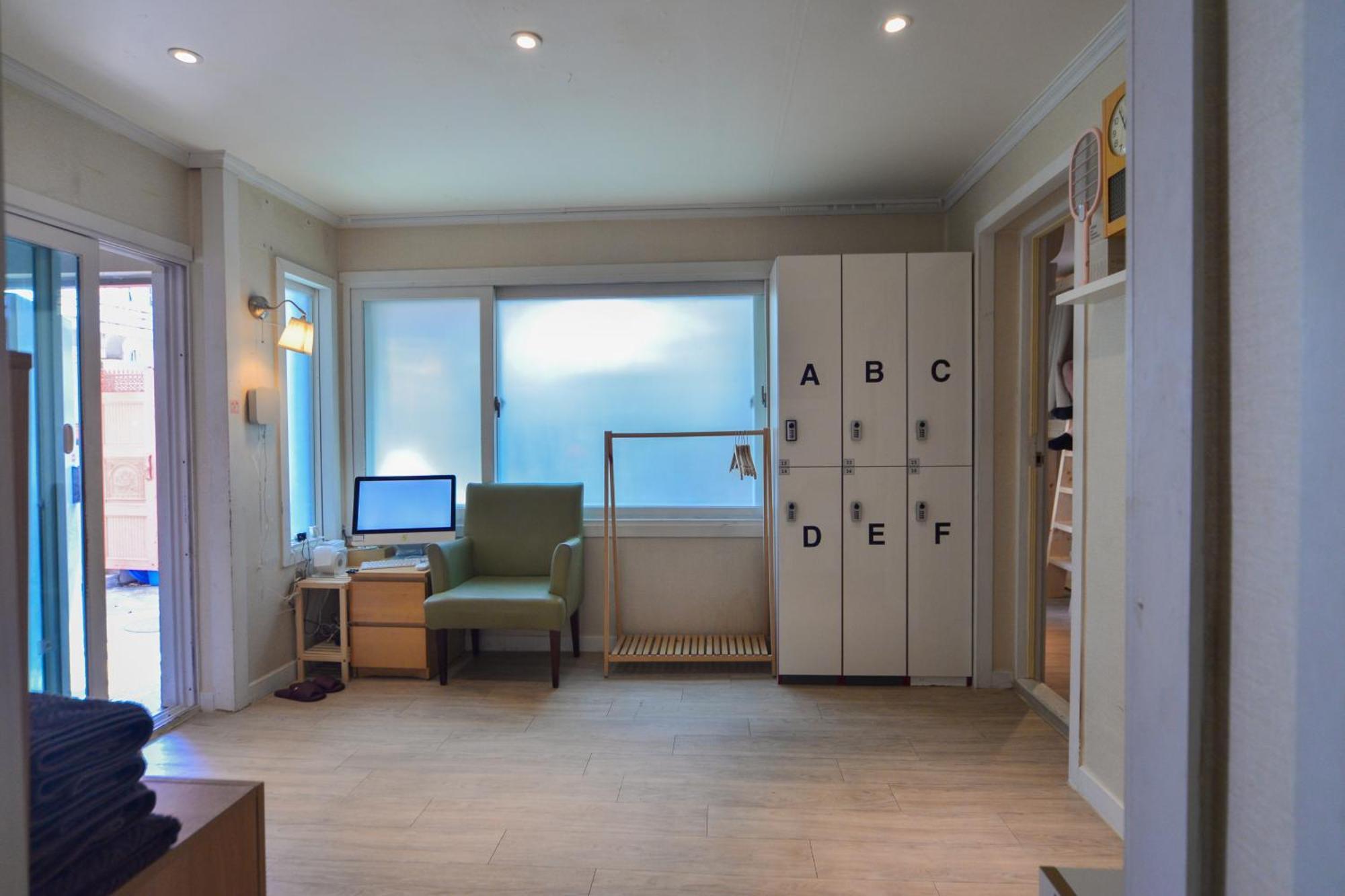 Helloworld Guesthouse Seul Zewnętrze zdjęcie